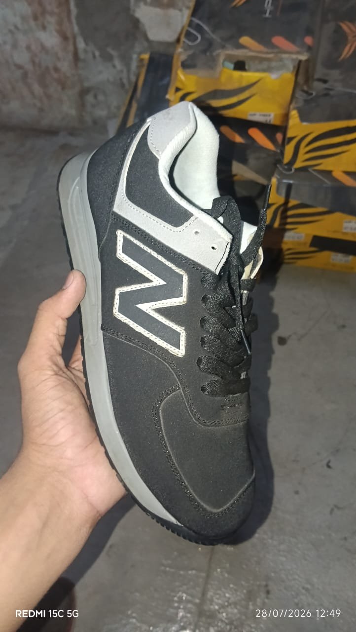 New Balance 574  Black Grey