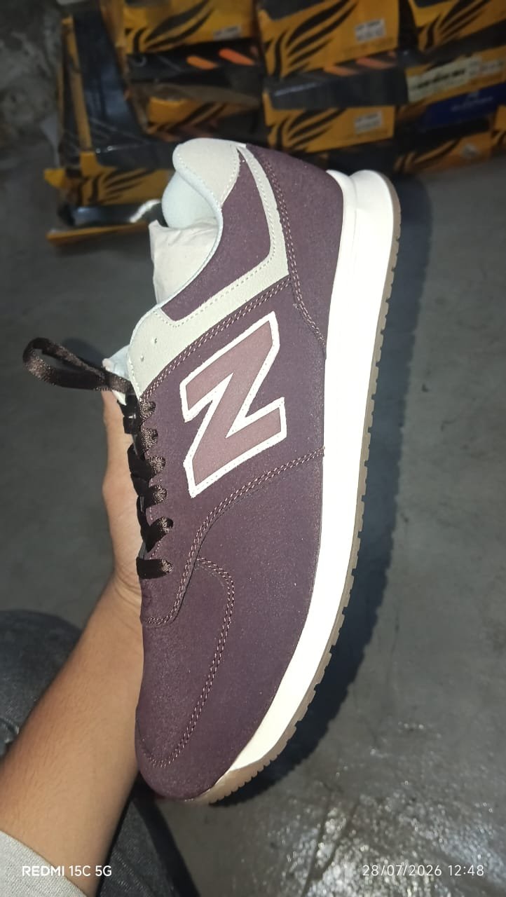New Balance Casual Shoes Cher..